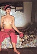 Koyuki Matsumoto bares breasts on bed