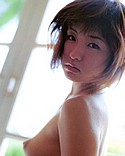 Topless Saori Kamiya looks behind